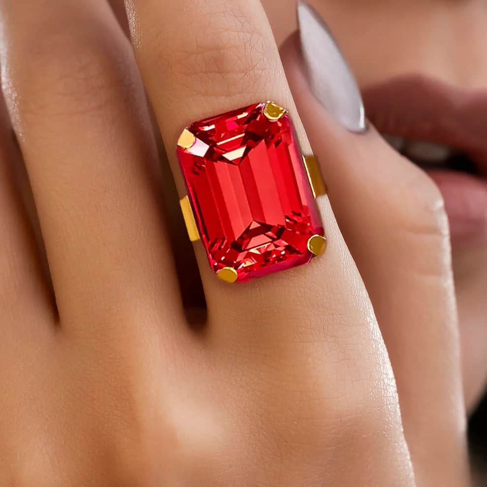 Crimson Radiance Crystal Ring |  Ushve