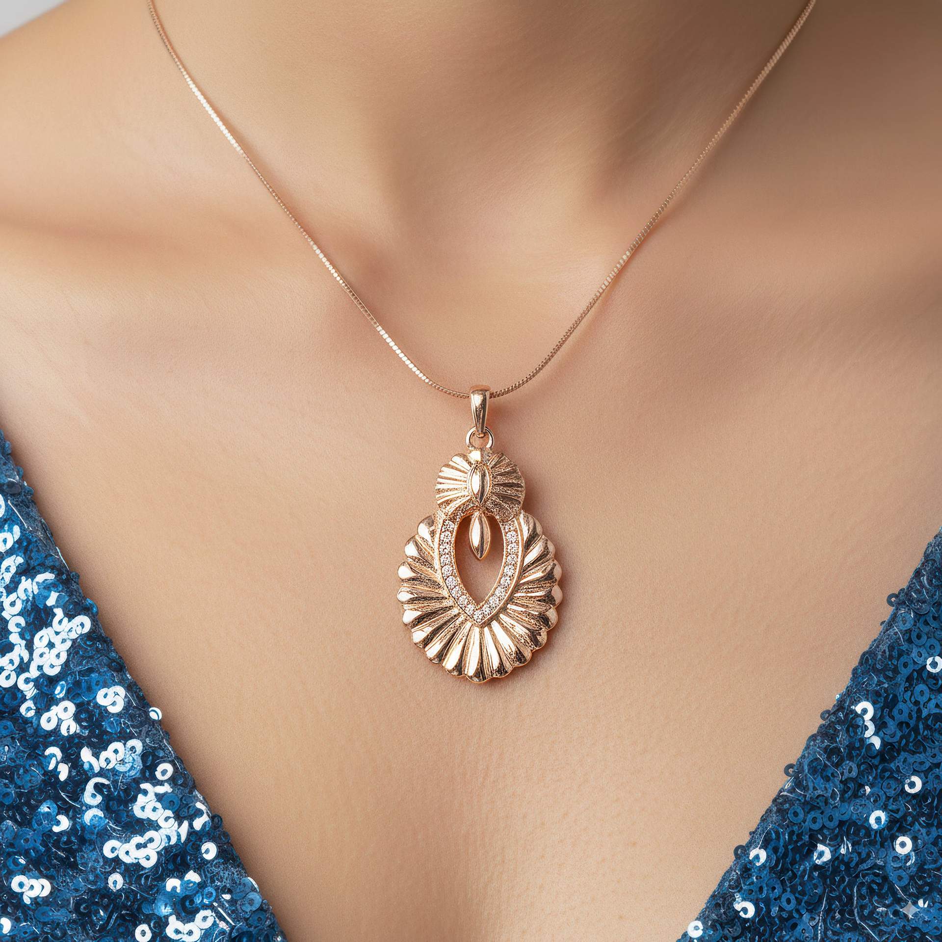 Celeste Pendant Necklace |  Ushve